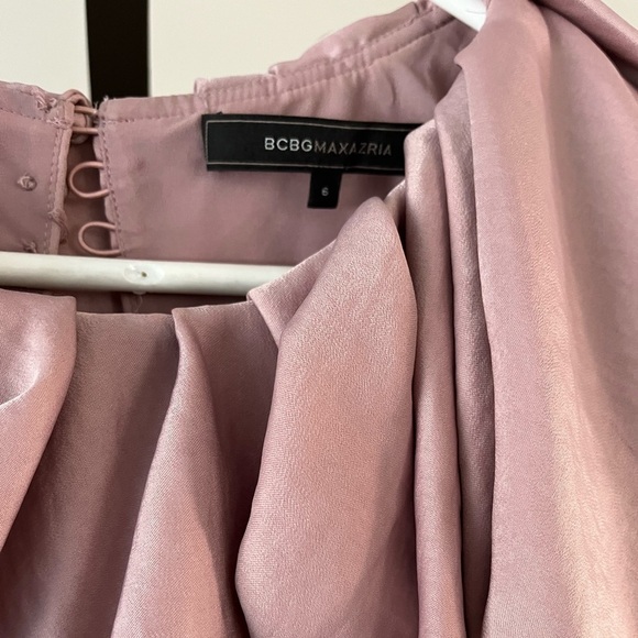 BCBGMAXAZRIA Nanci lavender dress with ruffled neckline size 6 color Blush - Picture 3 of 7